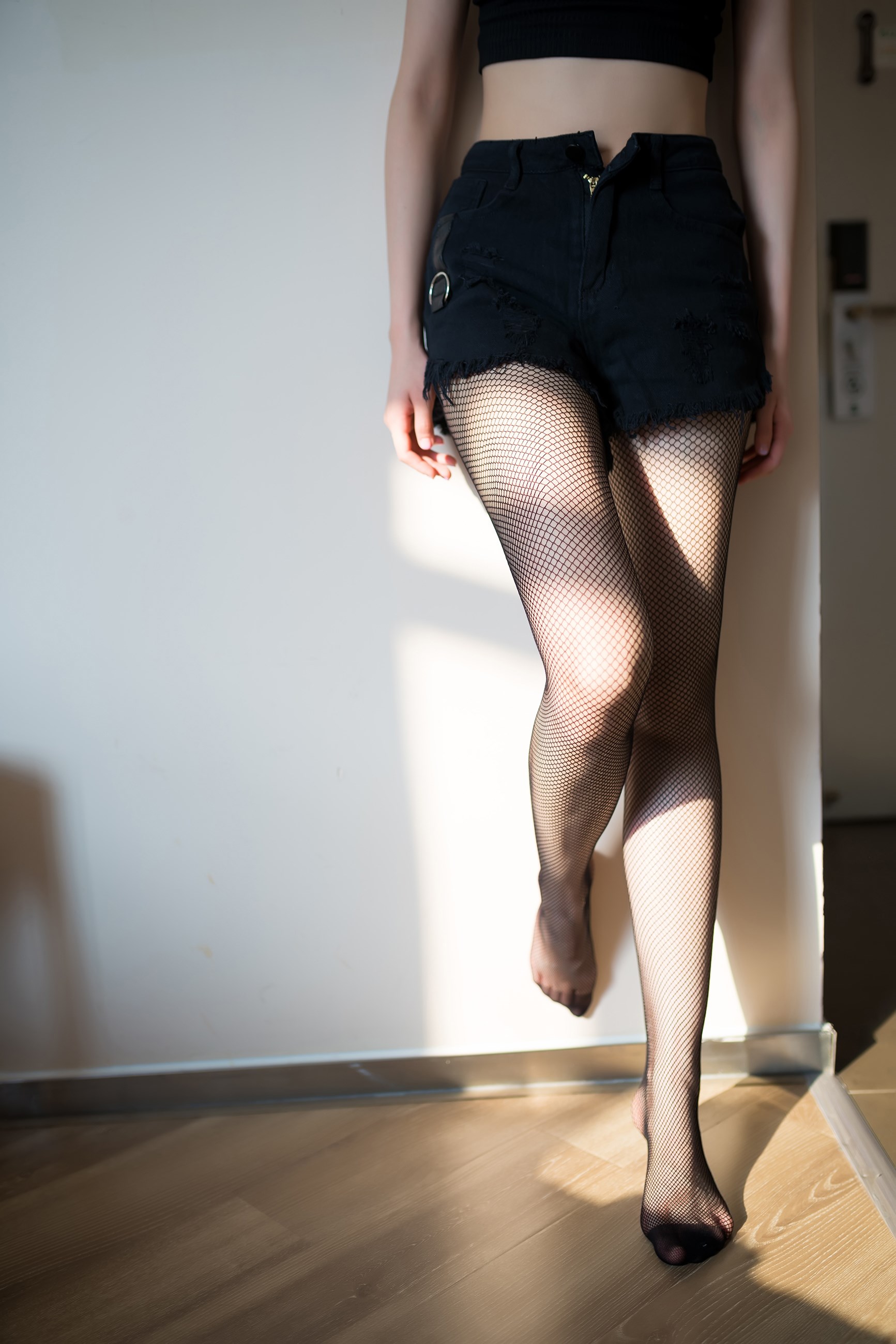 【网红黑料】网络直击:新晋网红背后隐藏惊天秘密逐渐浮现,黑料档案每个疑点均详尽解析后引起全民关注持续不断!